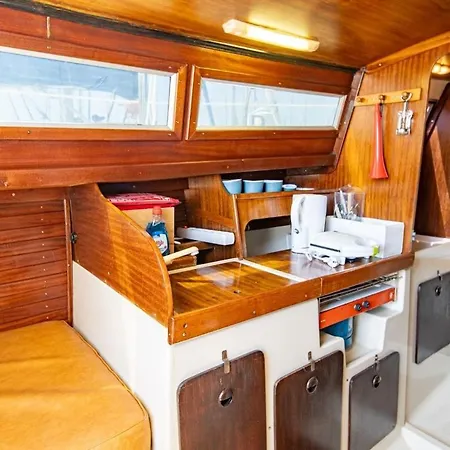 Barco Dalida Bateau-hôtel