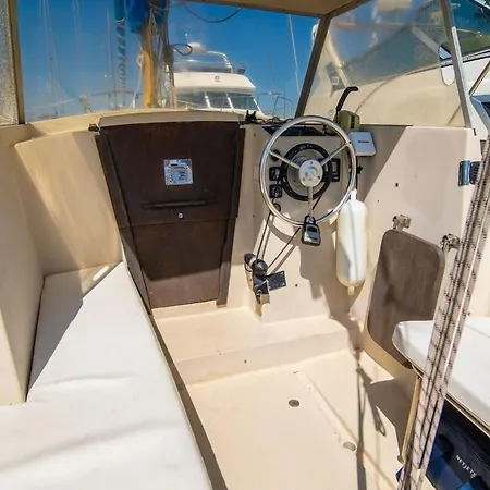 Barco Dalida Bateau-hôtel Lisboa